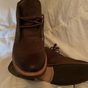 Like New Ugg Chukka boots